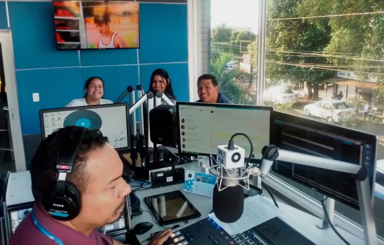 Rádio 9º Ano nas ondas da Rádio Centro América